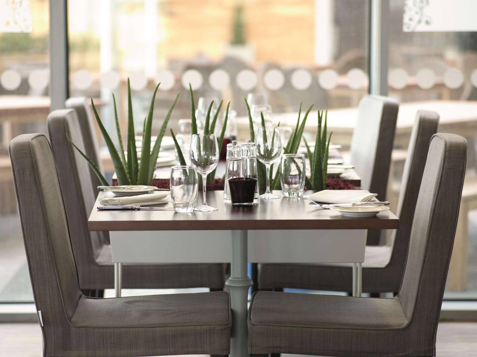 Radisson Blu Hotel East Midlands Airport Castle Donington Restoran gambar